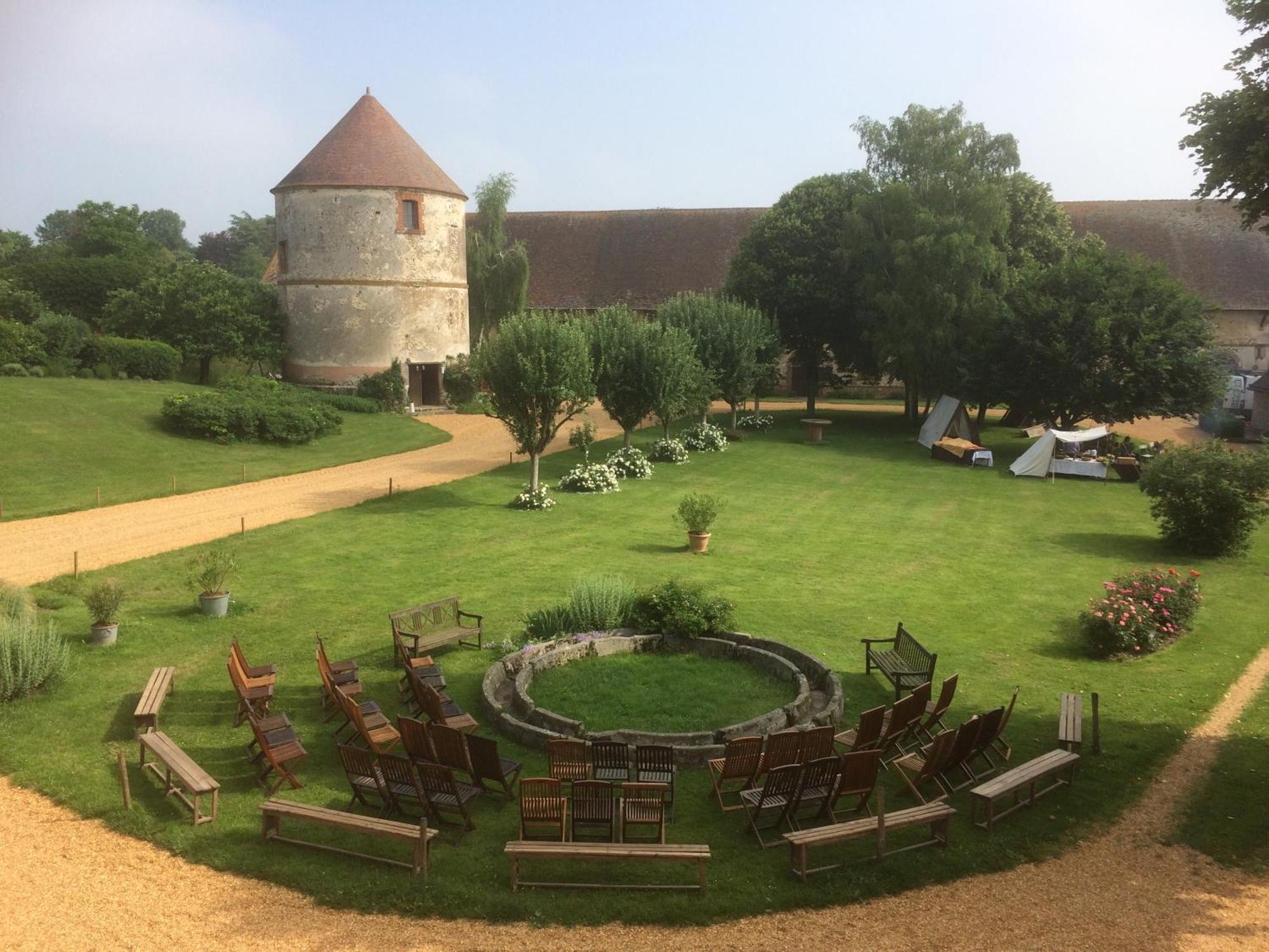 La Ferme Au Colombier Bed and Breakfast Neron Eksteriør billede