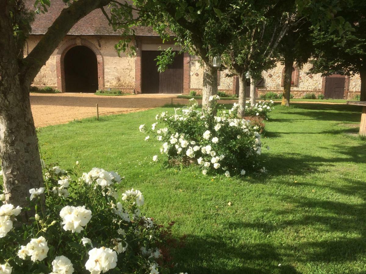 La Ferme Au Colombier Bed and Breakfast Neron Eksteriør billede