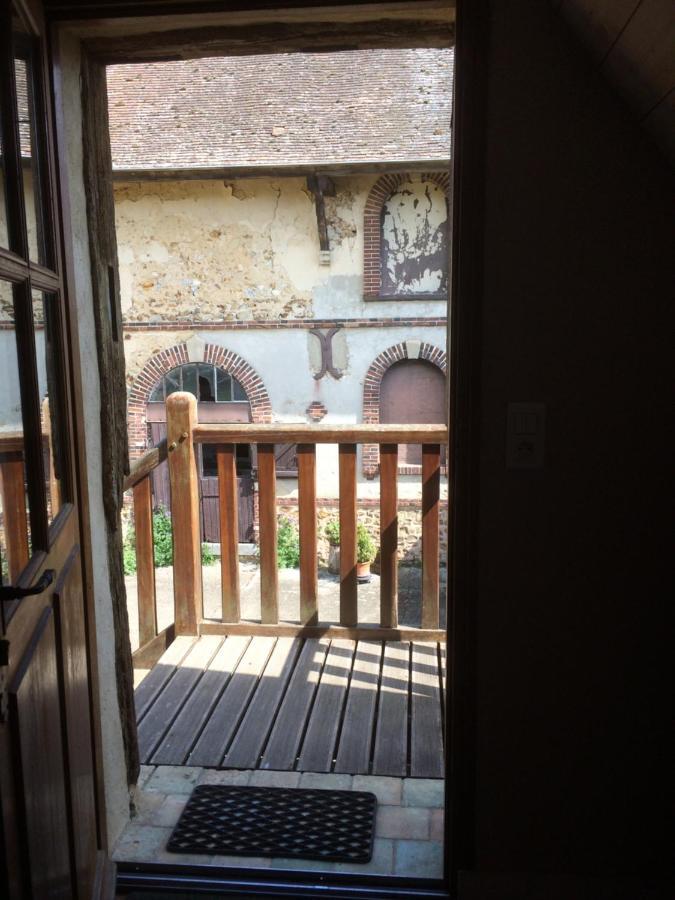 La Ferme Au Colombier Bed and Breakfast Neron Eksteriør billede